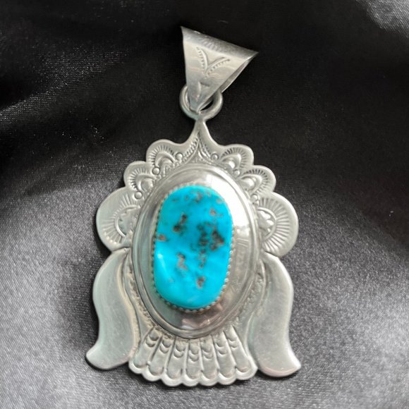 Vintage Sterling Silver Navajo blue turquoise pendant. - Picture 2 of 5